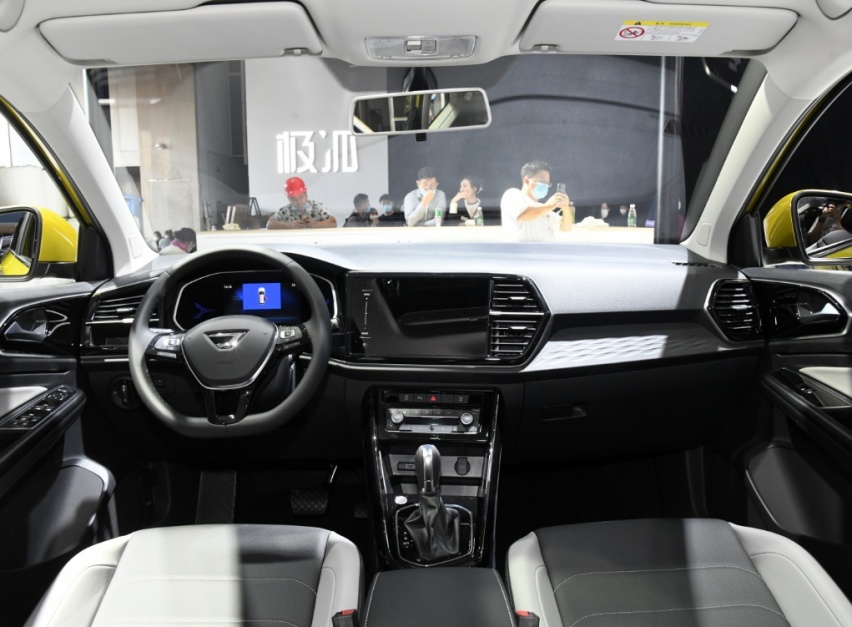 大众的换标车，售价8.68万元起，新款捷达VS5还值得买吗？