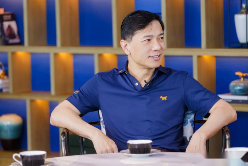 《智能体代表着AI时代的未来趋势 李彦宏WAIC圆桌访谈》