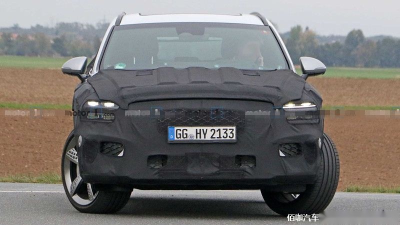 genesis-gv70-spy-photo-front.jpg