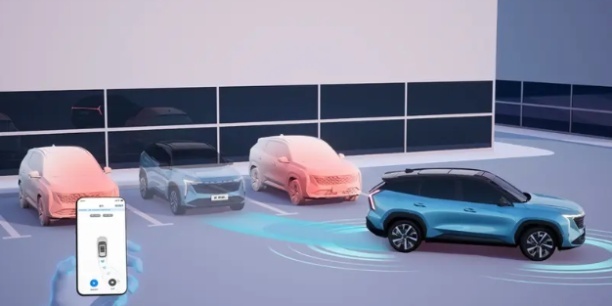 APA全自动泊车+DMS感知系统，2024款博越L，让开车更简单安全