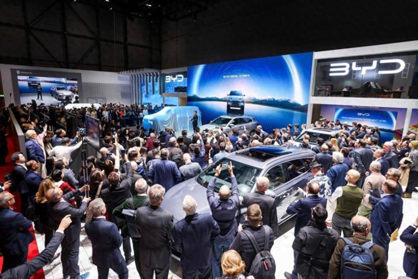 比亚迪八款新能源车型亮相2024日内瓦车展