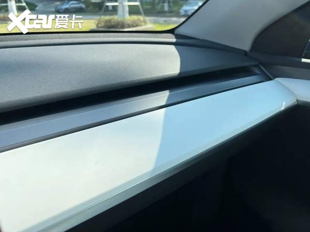 年轻人的“大号玩具车” 春节试驾 Model Y P