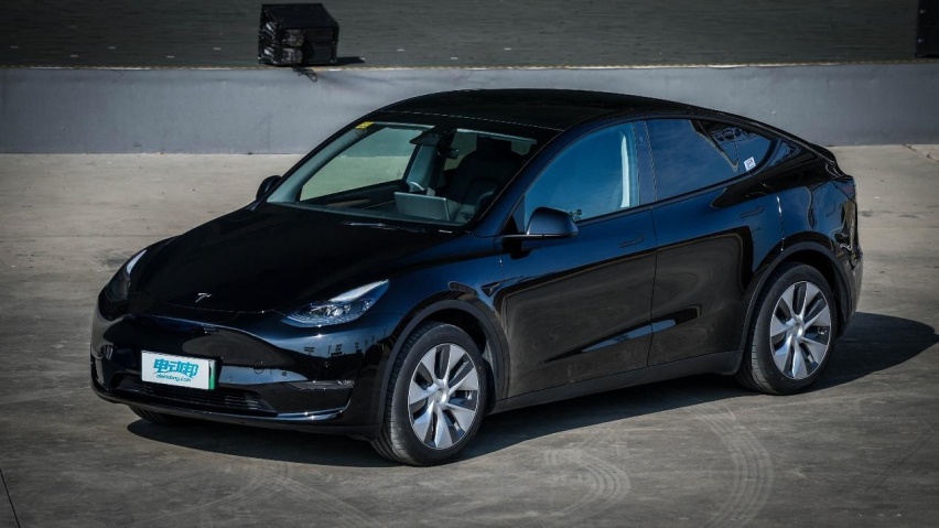 深度对比Mach-E和Model Y！谁能成为中型纯电SUV的新标杆？