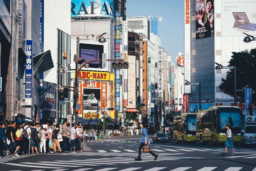 日本人拆解比亚迪，却不知中国车有两大竞争力学不到