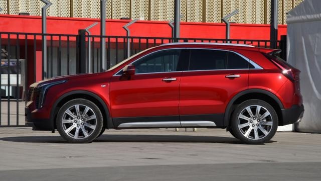 沃尔沃XC40更安全，凯迪拉克XT4更快，怎么选？
