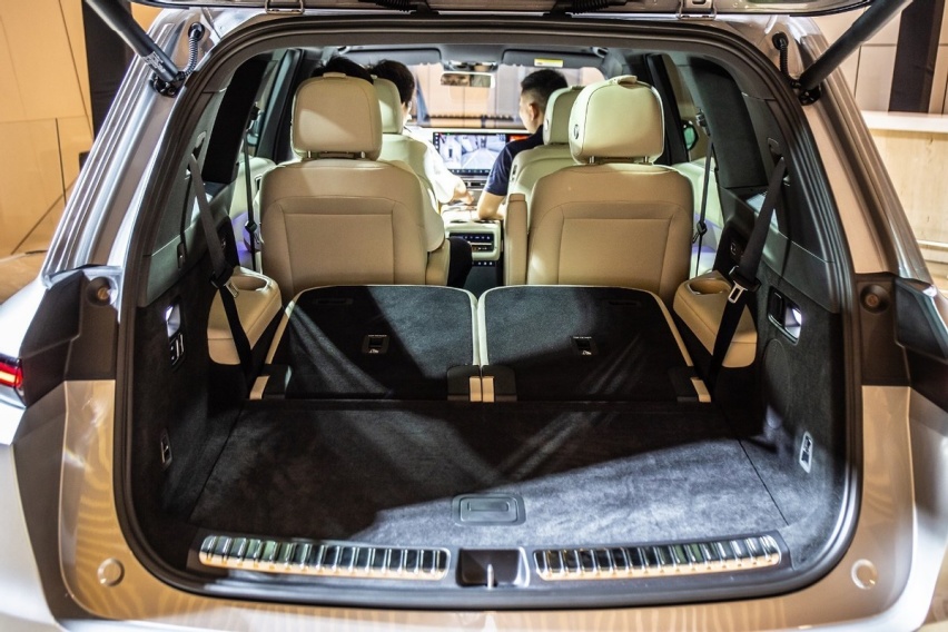 理想 L9 深度解析:“家用 SUV”的多元宇宙