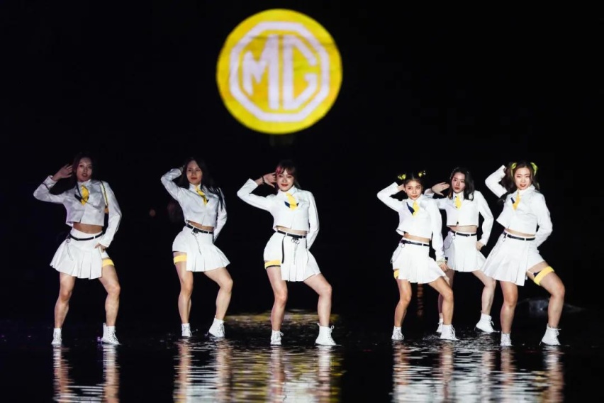 MG「收留」了年轻人最潮的「燃」
