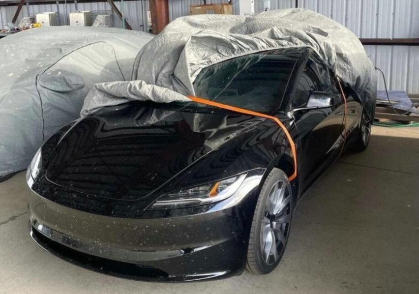前脸大改！年内发布，特斯拉新款Model 3实车谍照曝光