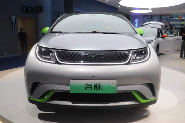 上半年最好卖的纯电车：特斯拉狂甩20万辆，比亚迪4款车上榜