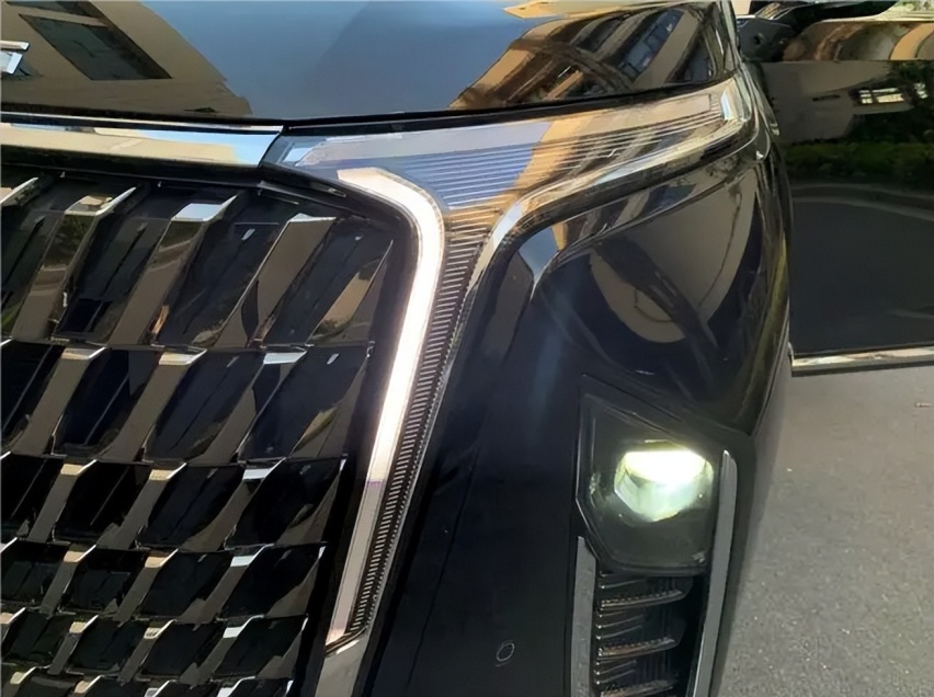 MPV界的“扛把子”上汽大通MAXUS G90，霸气上线！