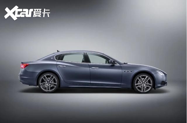 车动态：新奔驰C级上市；陆巡取消V8版本；别克GL8新车内饰