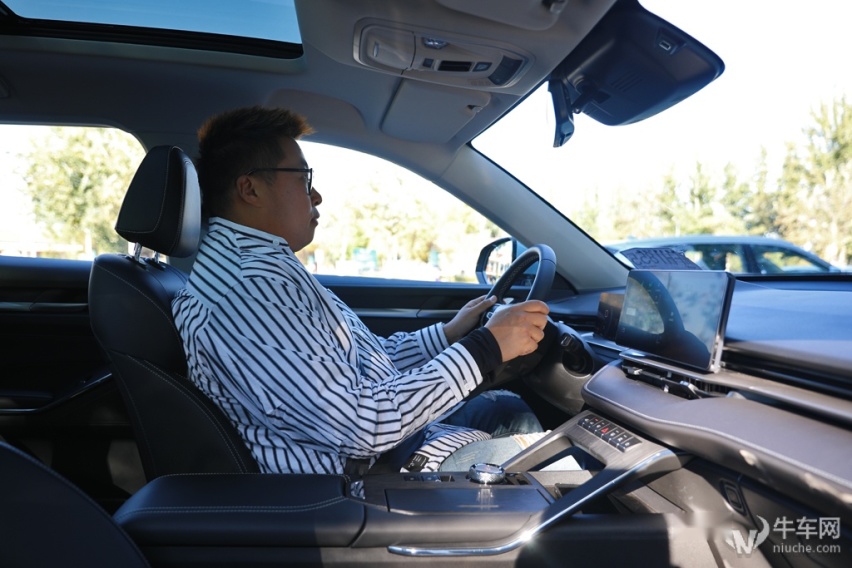 电机随时待命，动态表现提升明显，试驾哈弗第三代H6 PHEV