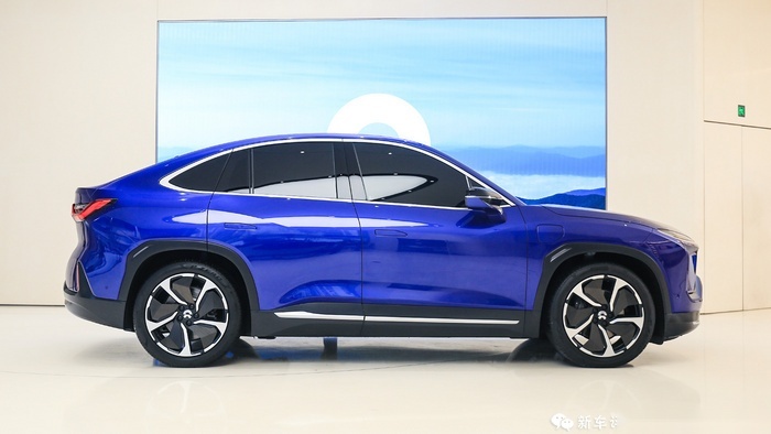 碾压Model Y！蔚来EC6破百4.7秒，特斯拉怕了吗？