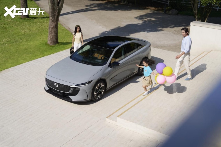 弯道王再现新风采，MAZDA EZ-6亮相2024广州车展