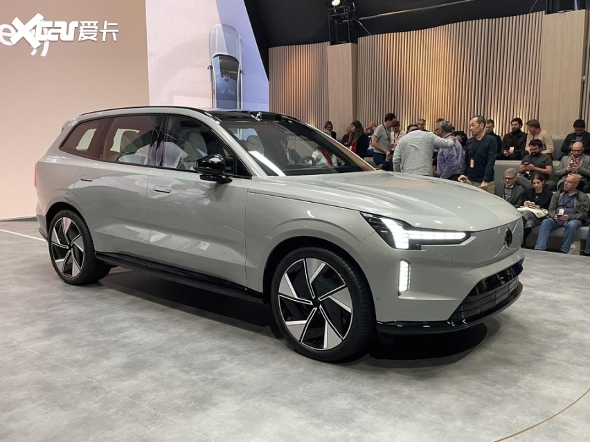 最坚固的沃尔沃,售价超100万,沃尔沃ex90旗舰纯电suv