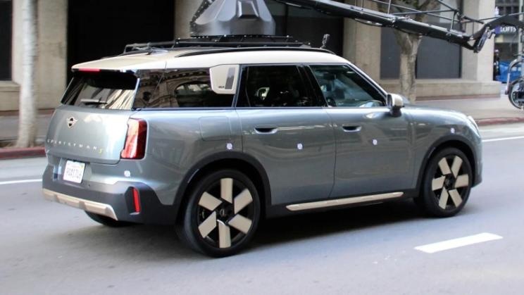 MINI COUNTRYMAN无伪装谍照曝光