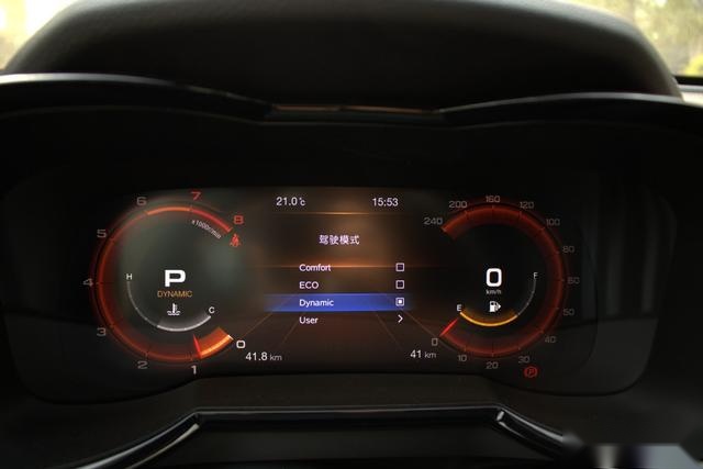硬派运动中型SUV,最大252马力,20万内入顶配,实拍广汽传祺GS8S