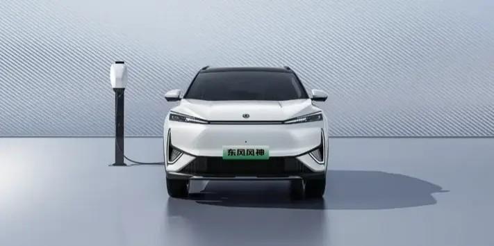 东风风神首款插电式混动汽车：皓瀚 PHEV，综合续航1350km