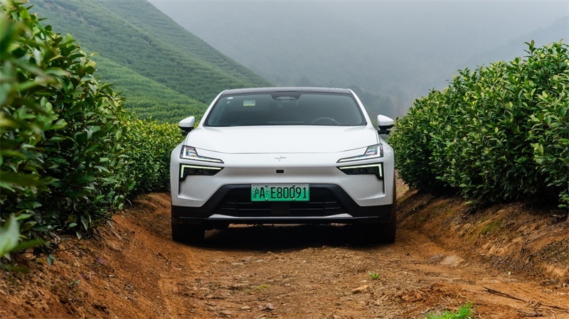 极星Polestar4：兼顾纯粹与实用