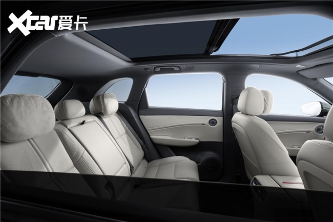 20万级家用SUV推荐：红旗HS6凭零补能硬核实力，重塑家用车价值标杆