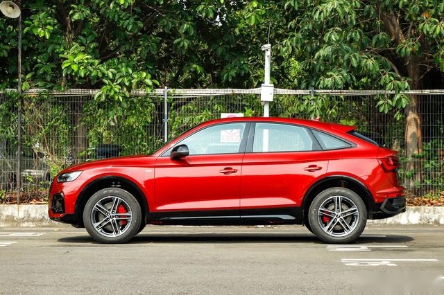 内饰无新意！新款奥迪Q5L Sportback上市，售价43.19万起