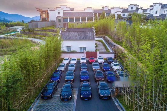 开玛莎拉蒂跑1万公里拉力赛能得到什么？