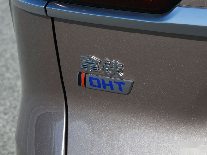 瞄准日系混动SUV，售价15.98万元起，WEY拿铁DHT正式上市