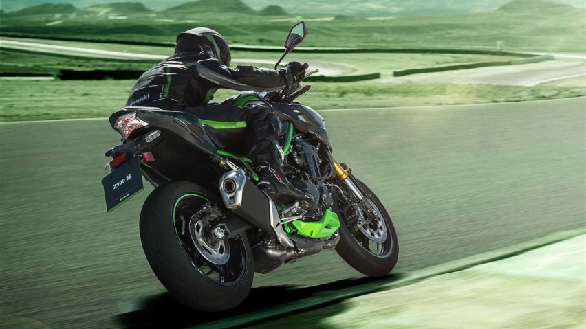 金色前减震、Brembo刹车，川崎Z900 SE正式登场