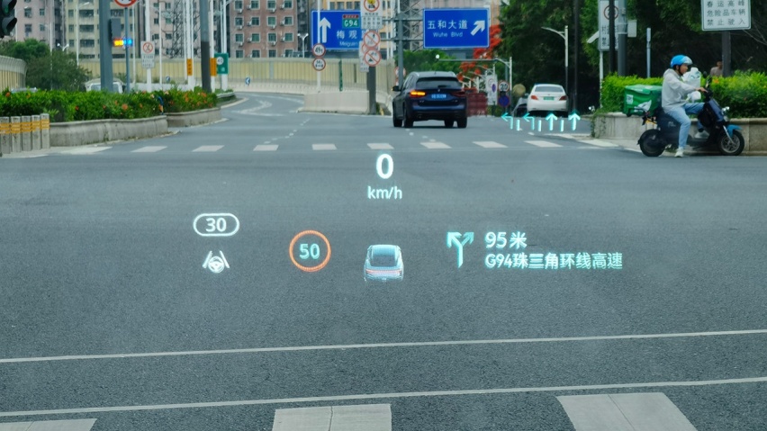 100万买它还是卡宴？路特斯Eletre操控惊艳到我