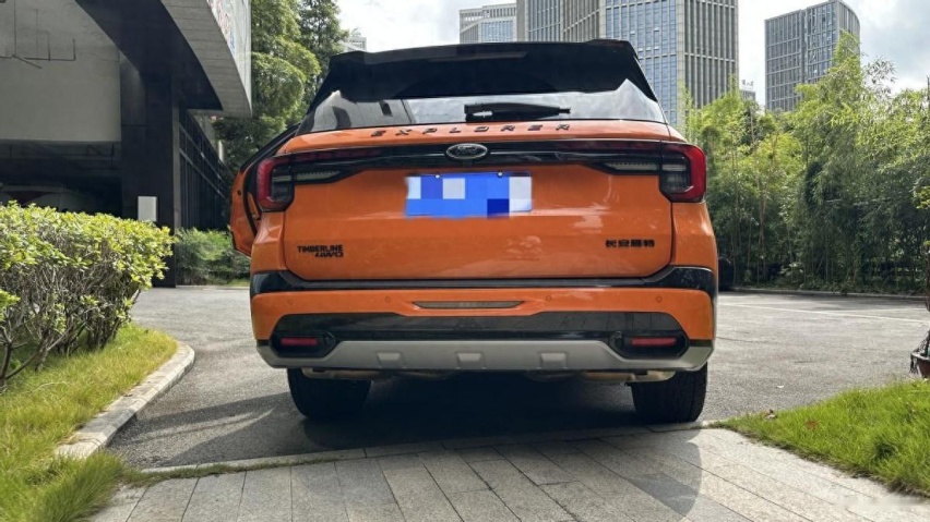 试坐了同事的新车，空间舒适感有点东西