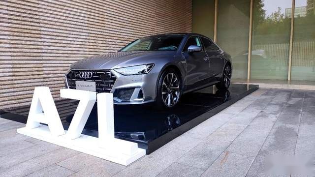 5.6秒破百、3.0T V6引擎的魅力，深入试驾奥迪A7L