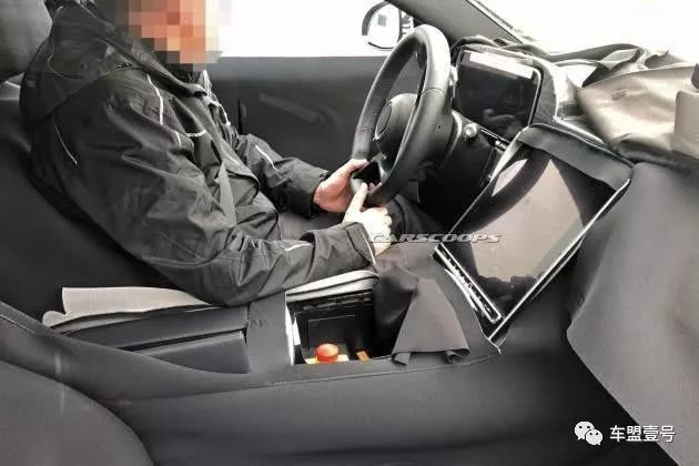 抛弃经典追求时尚？全新奔驰S级大改款失败，网友：丑出天际！