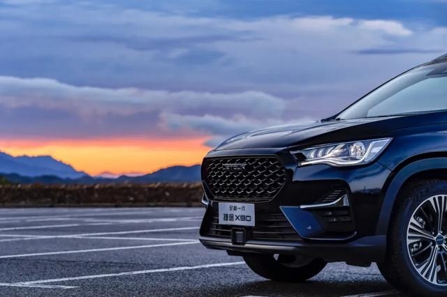 全新一代捷途X90，一款有颜、智能的影院级大空间SUV