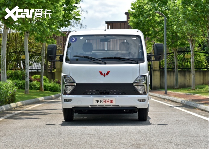 五菱又推出一款新车，货箱达3米8，能进城拉货，对标长安跨越者D5