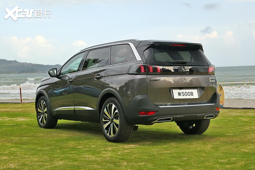 新款东风标致5008正式上市 售17.87万起,全系四款车型哪款更值