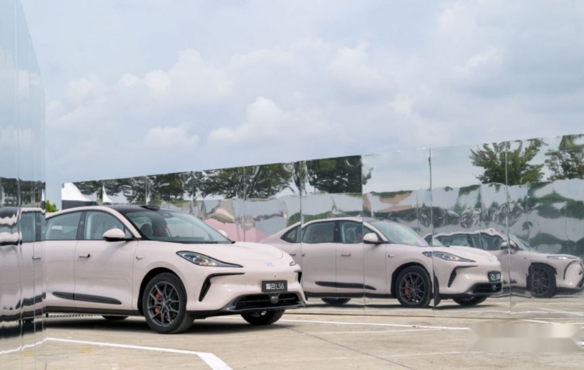 登顶20万级中大型纯电SUV新王，智己LS6有哪些特质值得入手