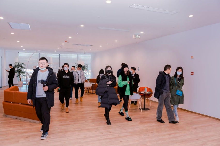 星光耀目，共驰未来，济南鹏龙金阳光奔驰全福店媒体见面会圆满落幕