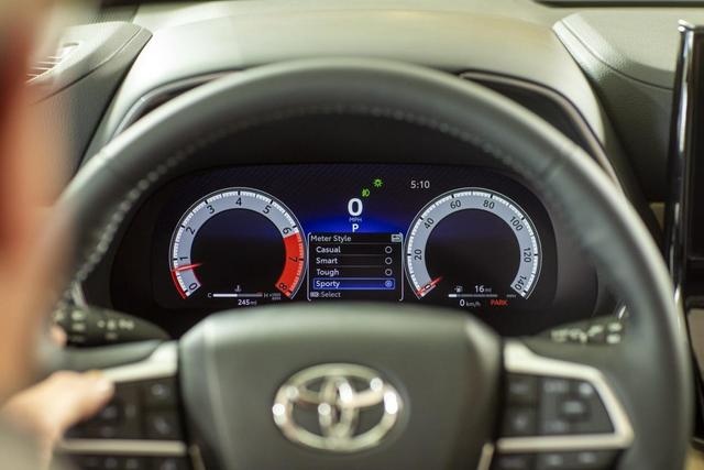 2023款丰田汉兰达发布，新2.4T+8AT，悬挂改进，2+2+3座椅
