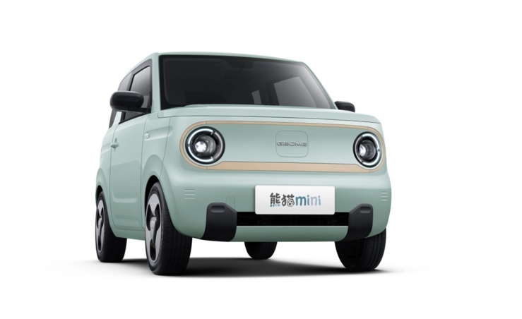 五菱宏光Mini EV降价是因销量下降还是长安糯玉米们降价逼的？