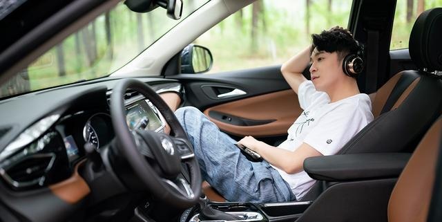 紧凑型SUV中的高富帅，别克昂科拉GX仅需15.59万