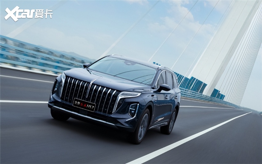 皇冠和红旗都有情怀,30万级7座四驱suv怎么选?