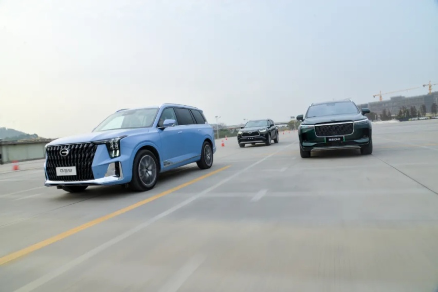 第二代GS8、汉兰达双擎、理想ONE同台比拼，谁是百米冲刺王？