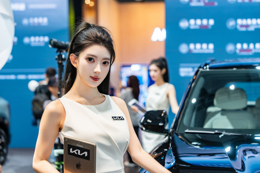 2024广州车展小姐姐大合集！是真男人就坚持到最后一张！