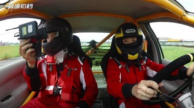 加速4秒多的SUV 赛道上能跑多快？Jacky、小乔激试捷豹