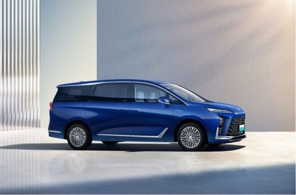 想要买长续航、低油耗车？北京车展不容错过的几款插混车型
