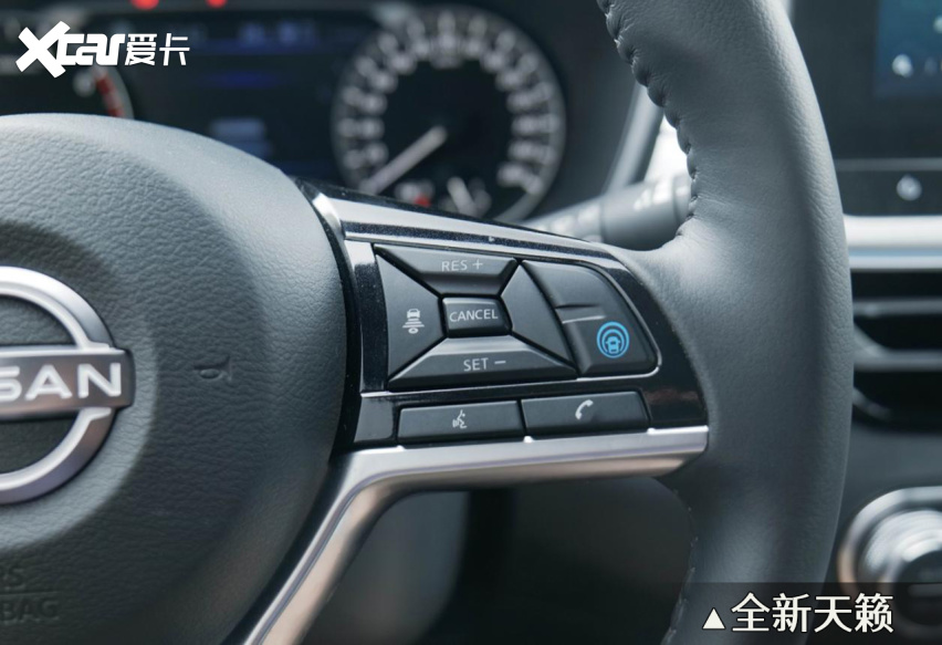 换代雅阁押注新能源，B级燃油车选天籁？