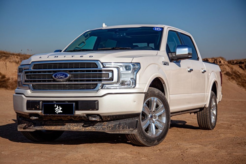 既要舒适又要实用，福特F-150 LTD跨界对比路虎发现