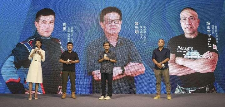 新帕拉丁回归！三把锁/坦克掉头，还是那条硬汉！