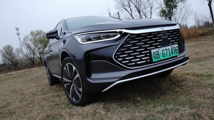 三款适合家用的中大型SUV，30万左右拿下，气场配置都跟得上