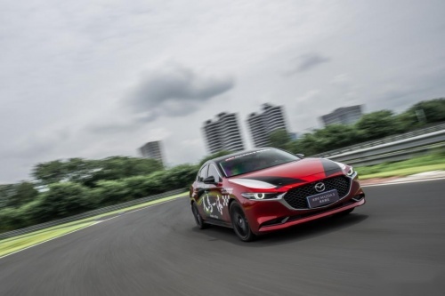 唤醒弯道基因，次世代MAZDA3昂克赛拉展现「人马一体」驾控本色
